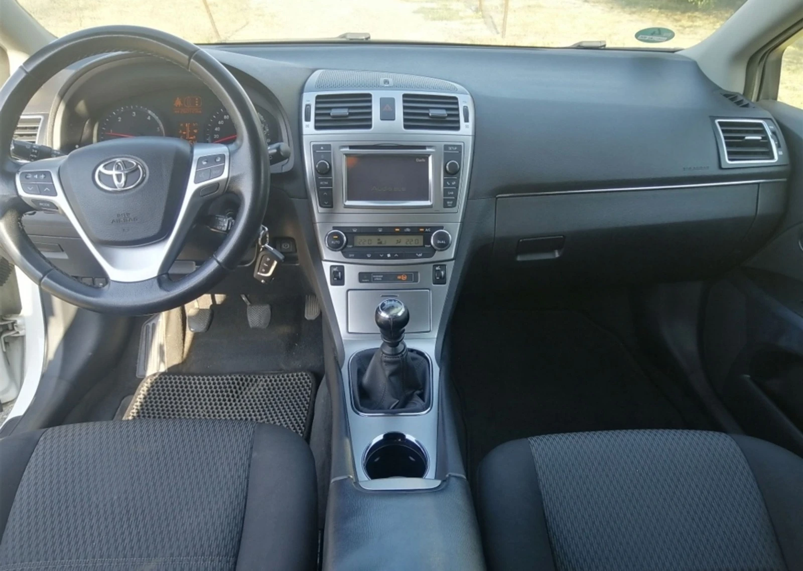 Toyota Avensis 2.2d4d Germany, Navi, Camera - изображение 7