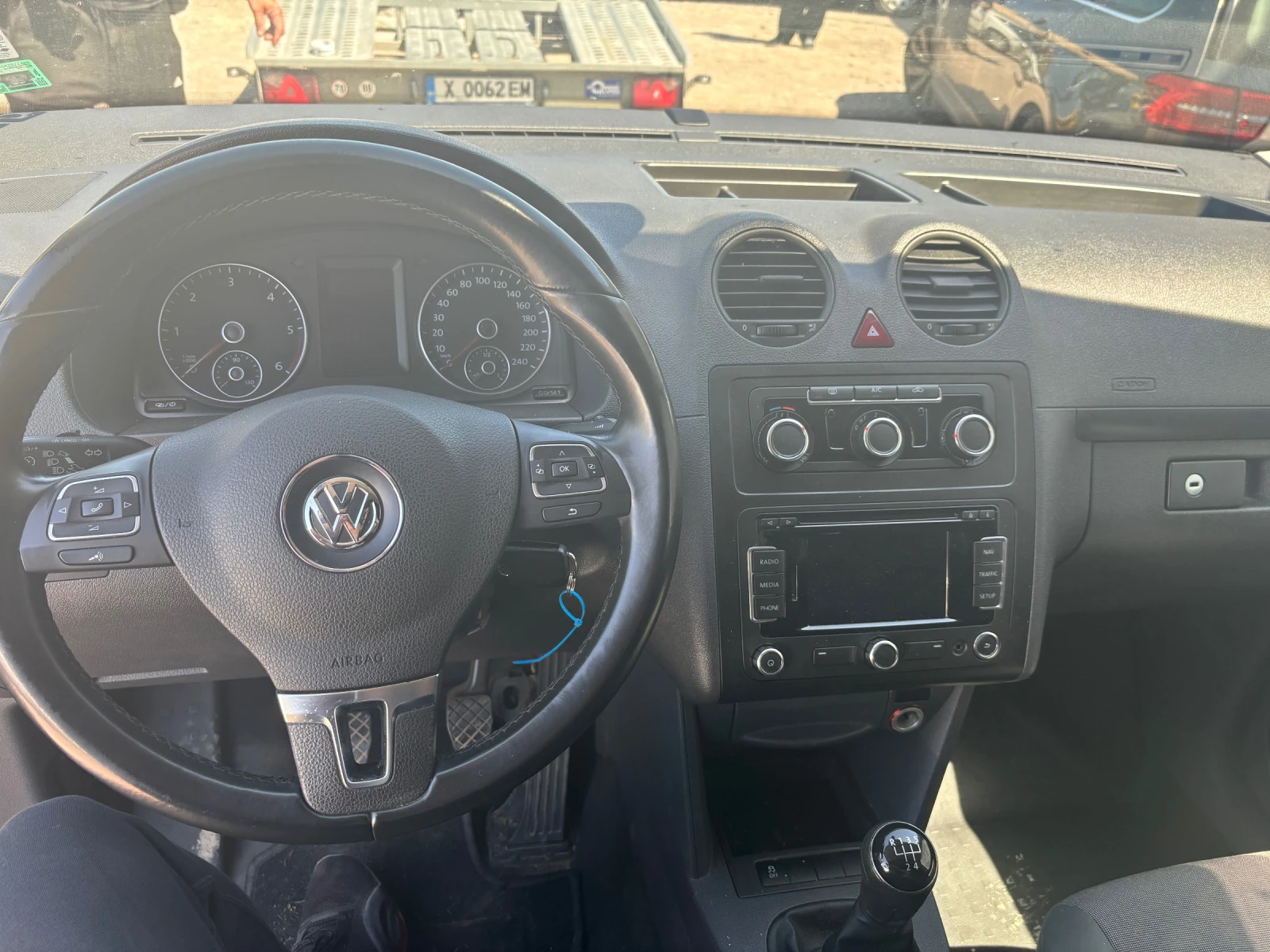 VW Caddy 1,6 тди на части - изображение 4