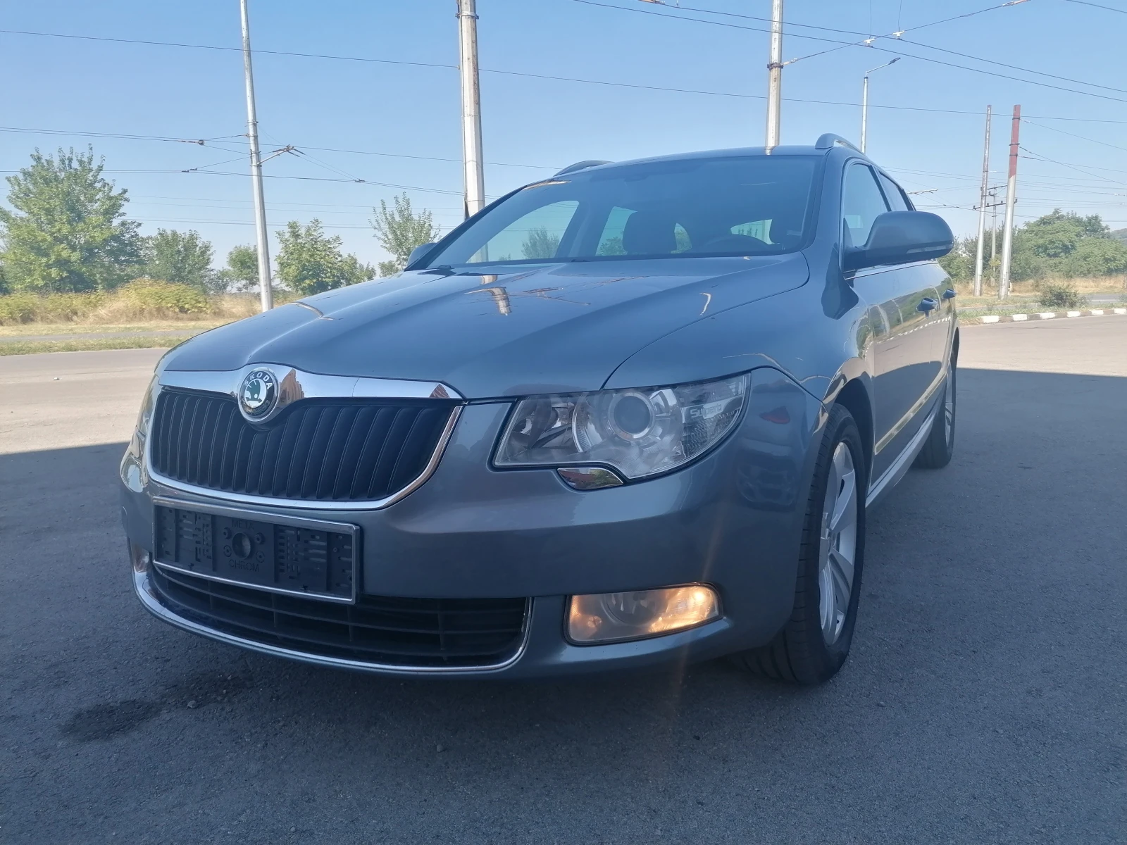 Skoda Superb 2.0 TDI - изображение 2