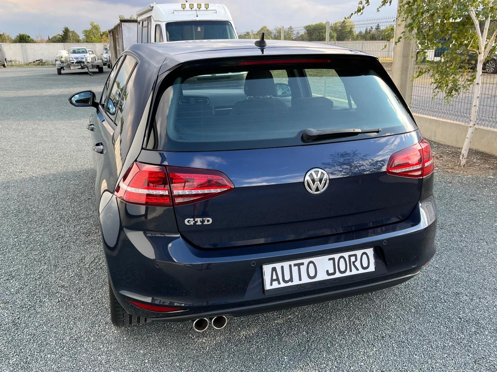 VW Golf 2.0GTD-Автоматик - изображение 3