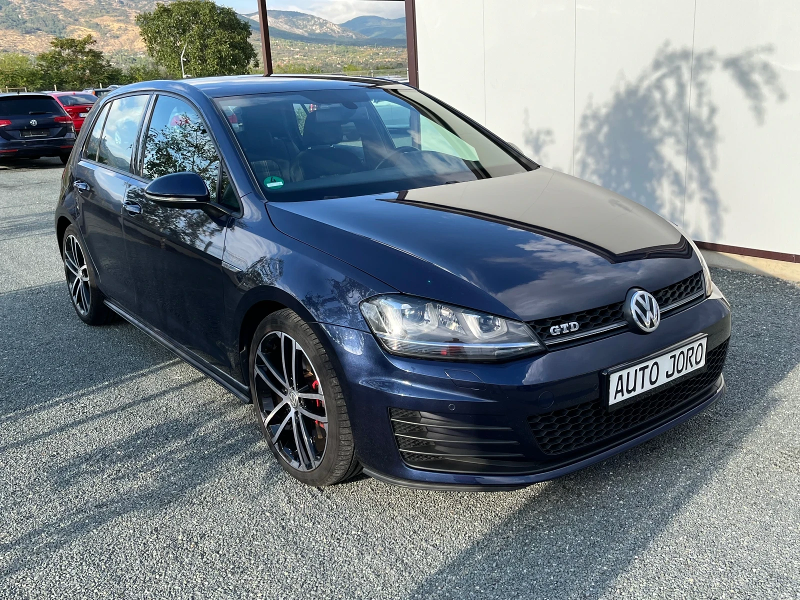 VW Golf 2.0GTD-Автоматик - изображение 6