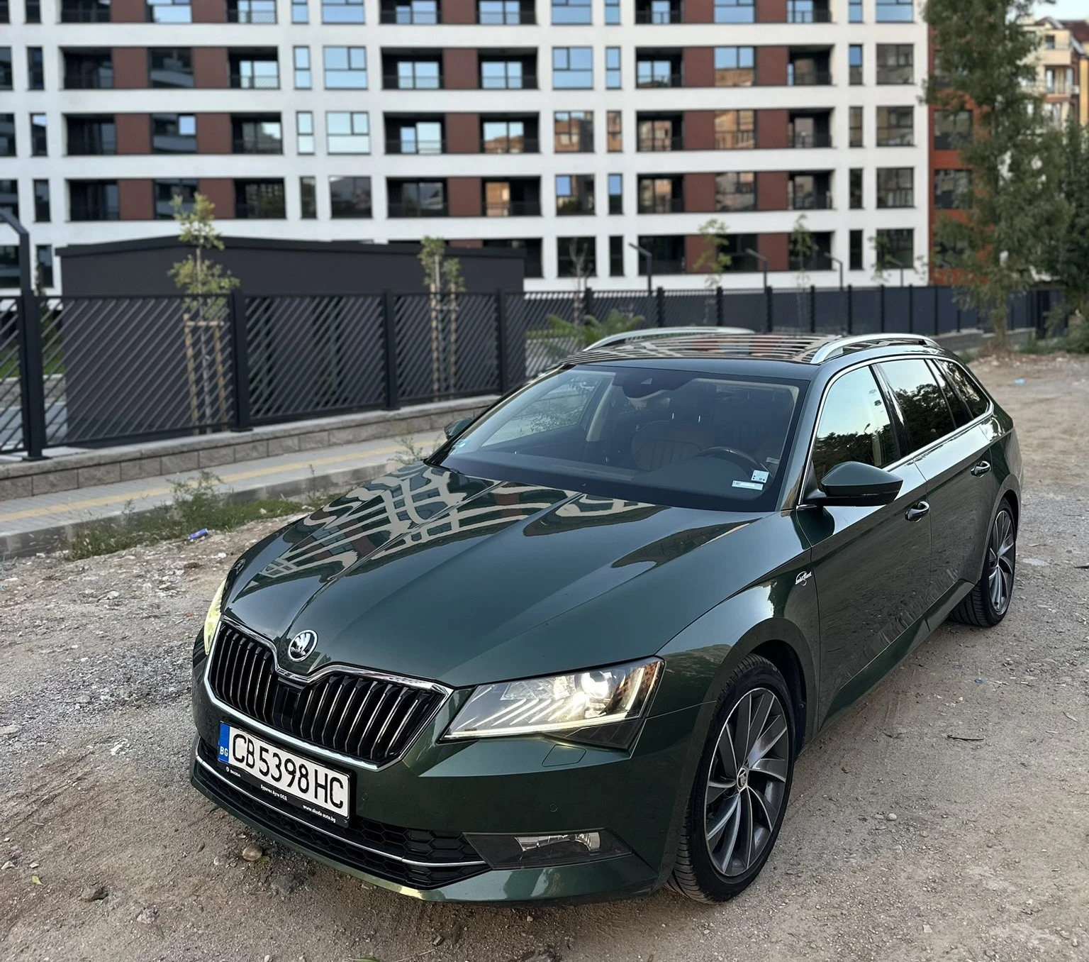 Skoda Superb Laurin & Klement - изображение 2