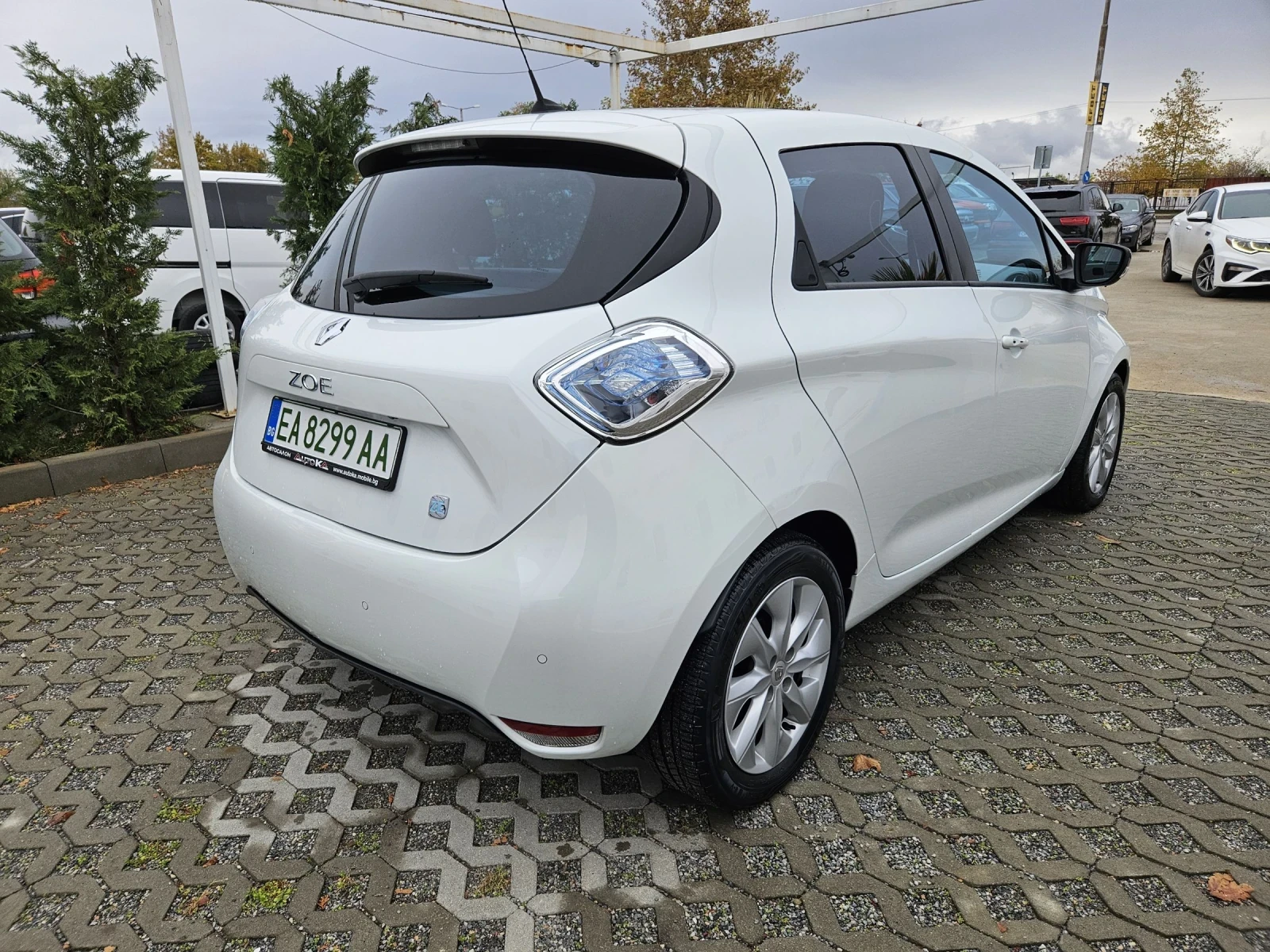 Renault Zoe 53.000km= НАВИГАЦИЯ= КАМЕРА= KEYLESS - изображение 3