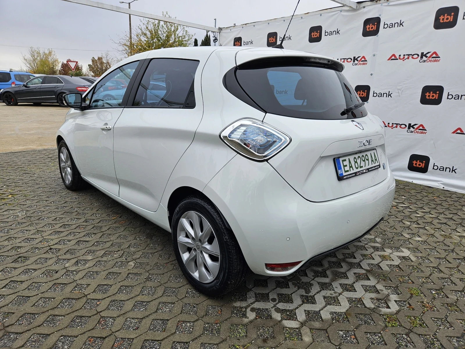 Renault Zoe 53.000km= НАВИГАЦИЯ= КАМЕРА= KEYLESS - изображение 5