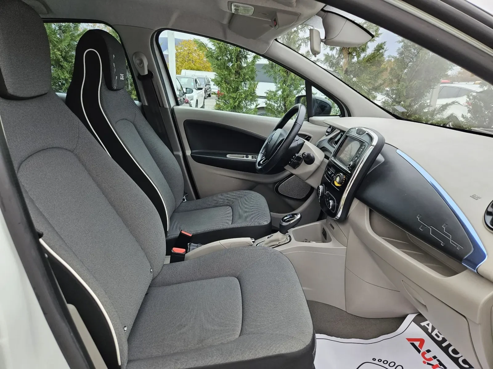 Renault Zoe 53.000km= = = KEYLESS | Mobile.bg   14