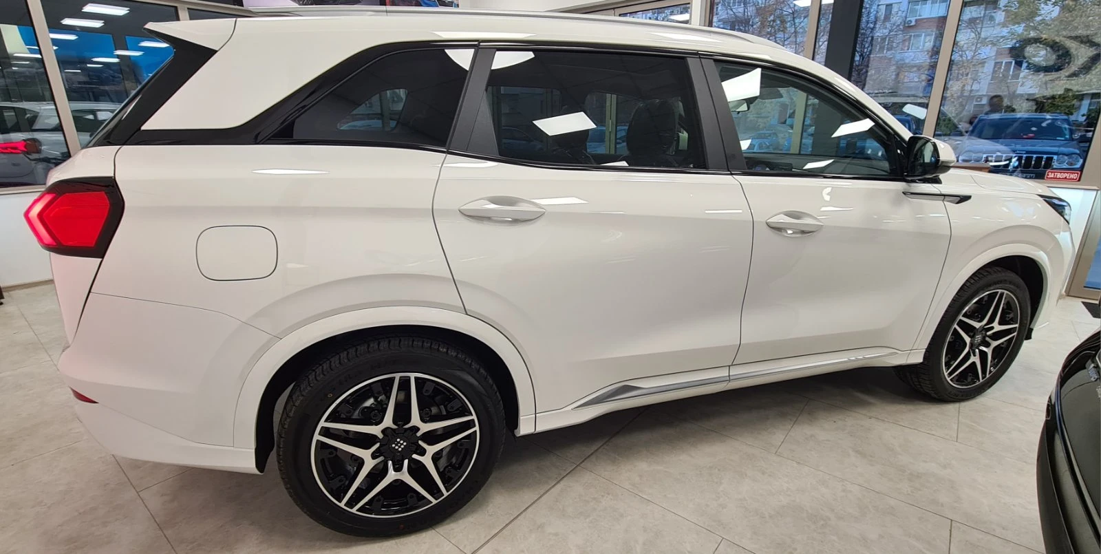DONGFENG E5 1.5 Plug In - изображение 8