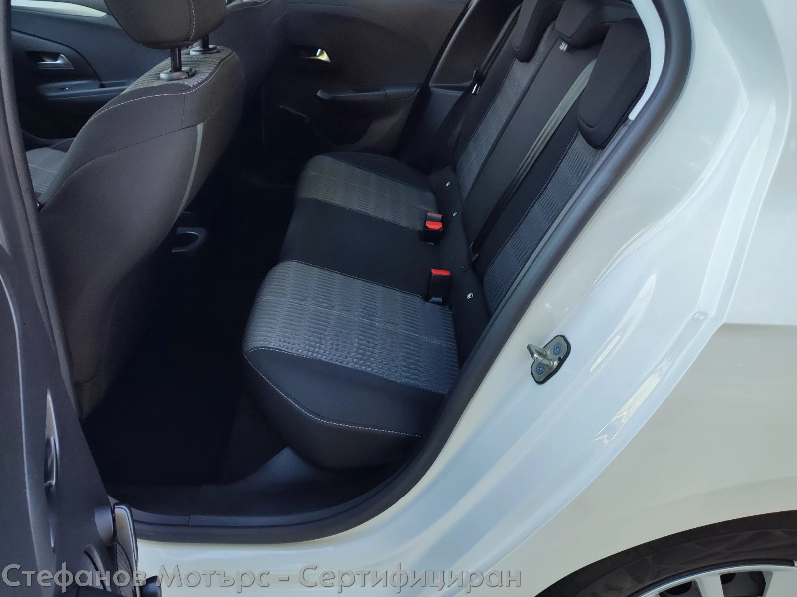 Opel Corsa Edition Limousine 1.2 (75hp) MT5 | Mobile.bg � ����������� 13