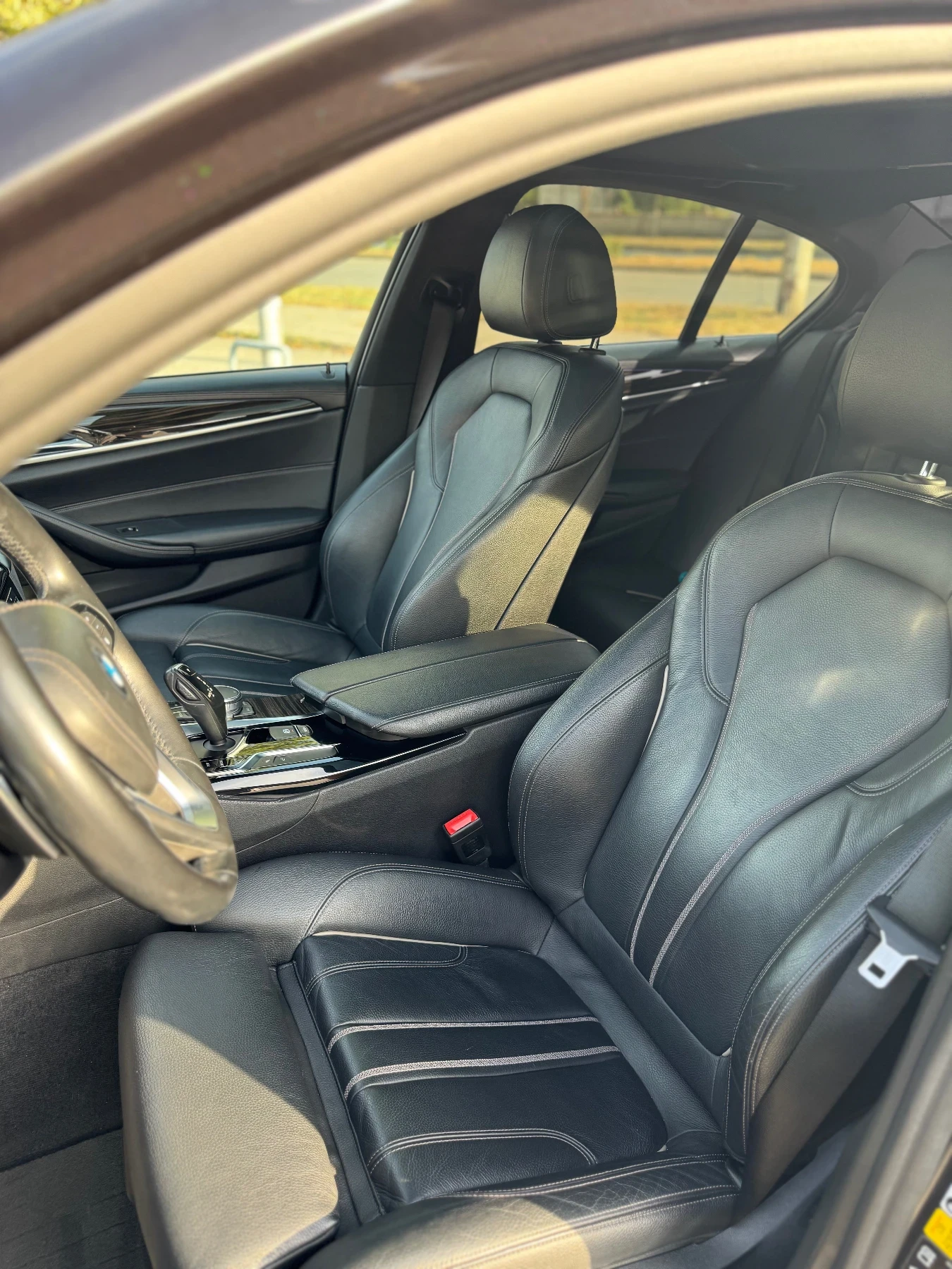 BMW 530 Luxury Line, xDrive - изображение 8