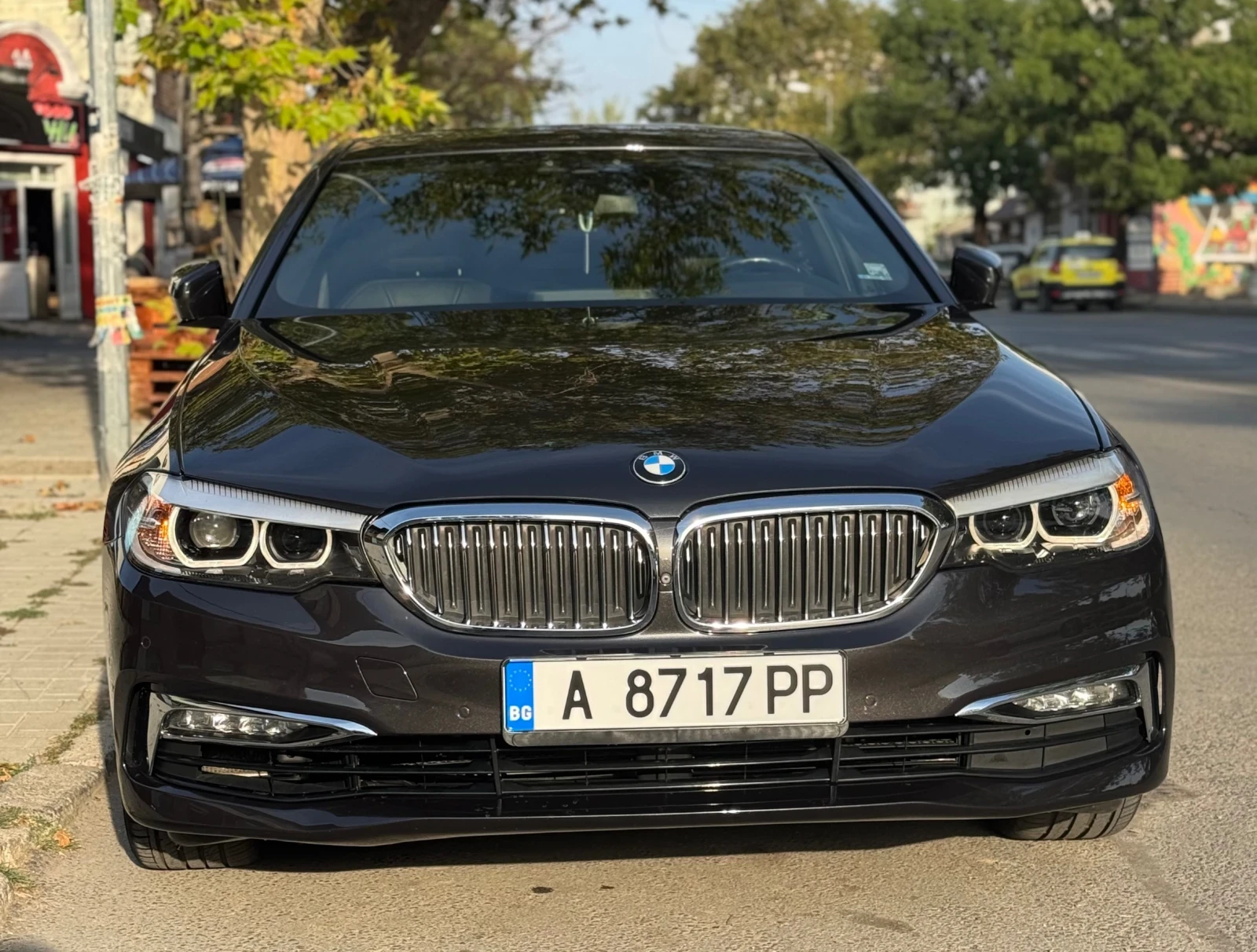 BMW 530 Luxury Line, xDrive - изображение 2
