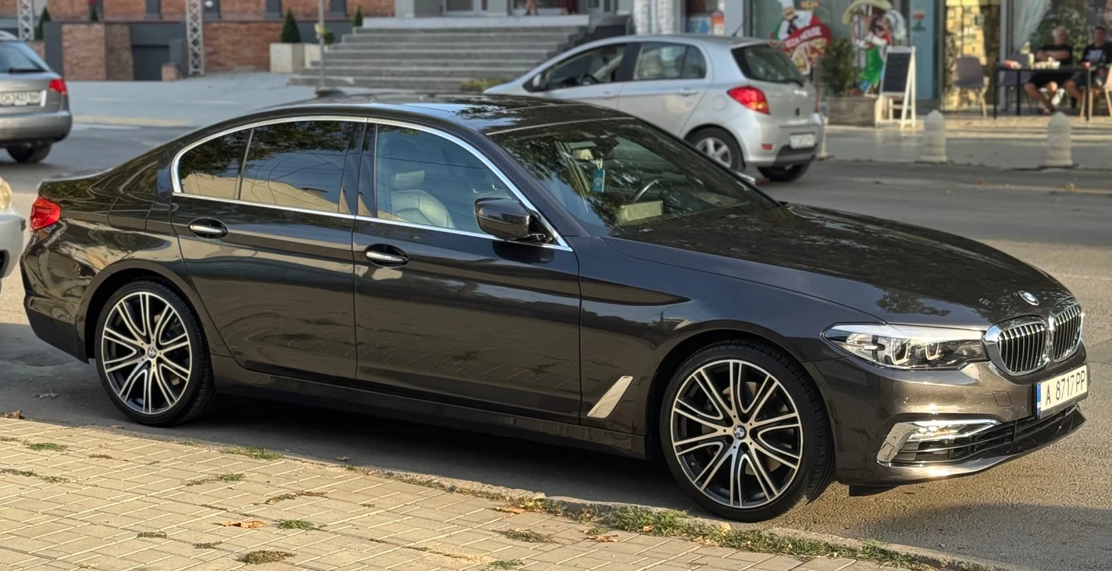 BMW 530 Luxury Line, xDrive - изображение 3