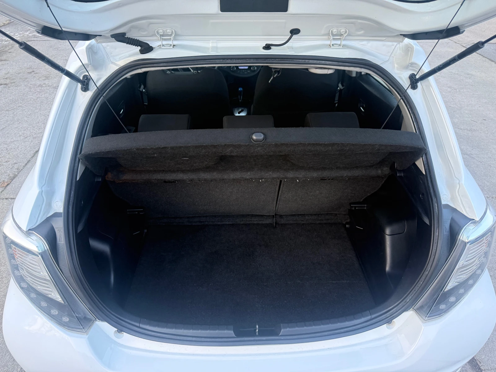 Toyota Yaris 1.5 Hybrid | Mobile.bg � ����������� 16