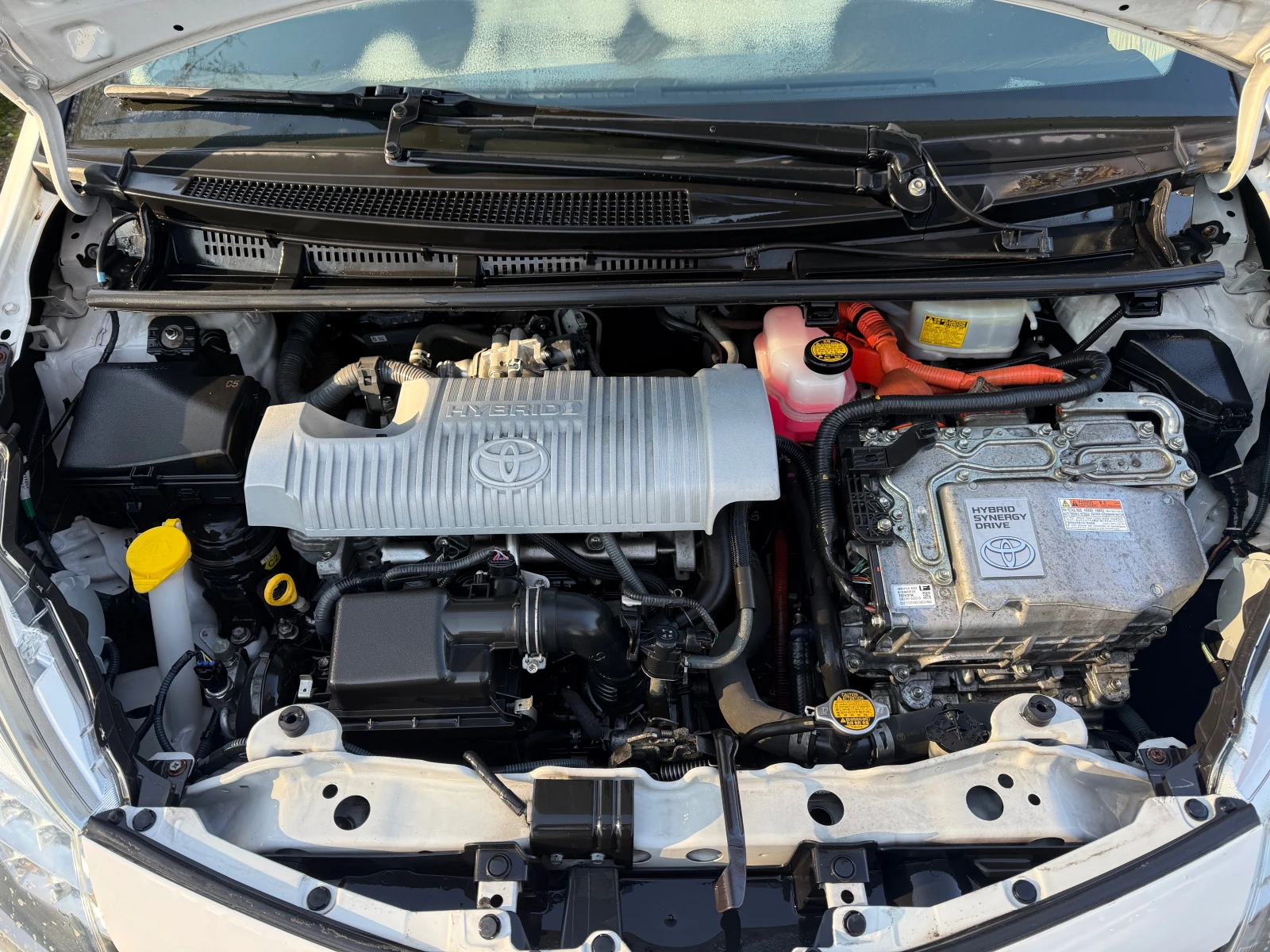 Toyota Yaris 1.5 Hybrid | Mobile.bg � ����������� 17