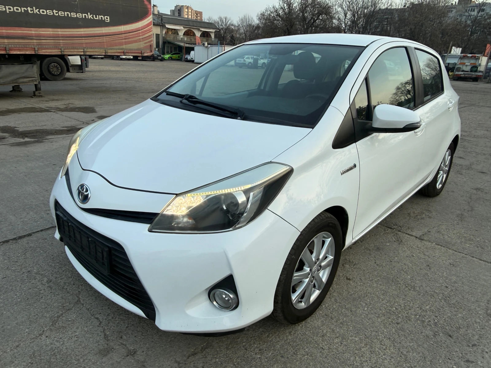 Toyota Yaris 1.5 Hybrid | Mobile.bg � ����������� 1