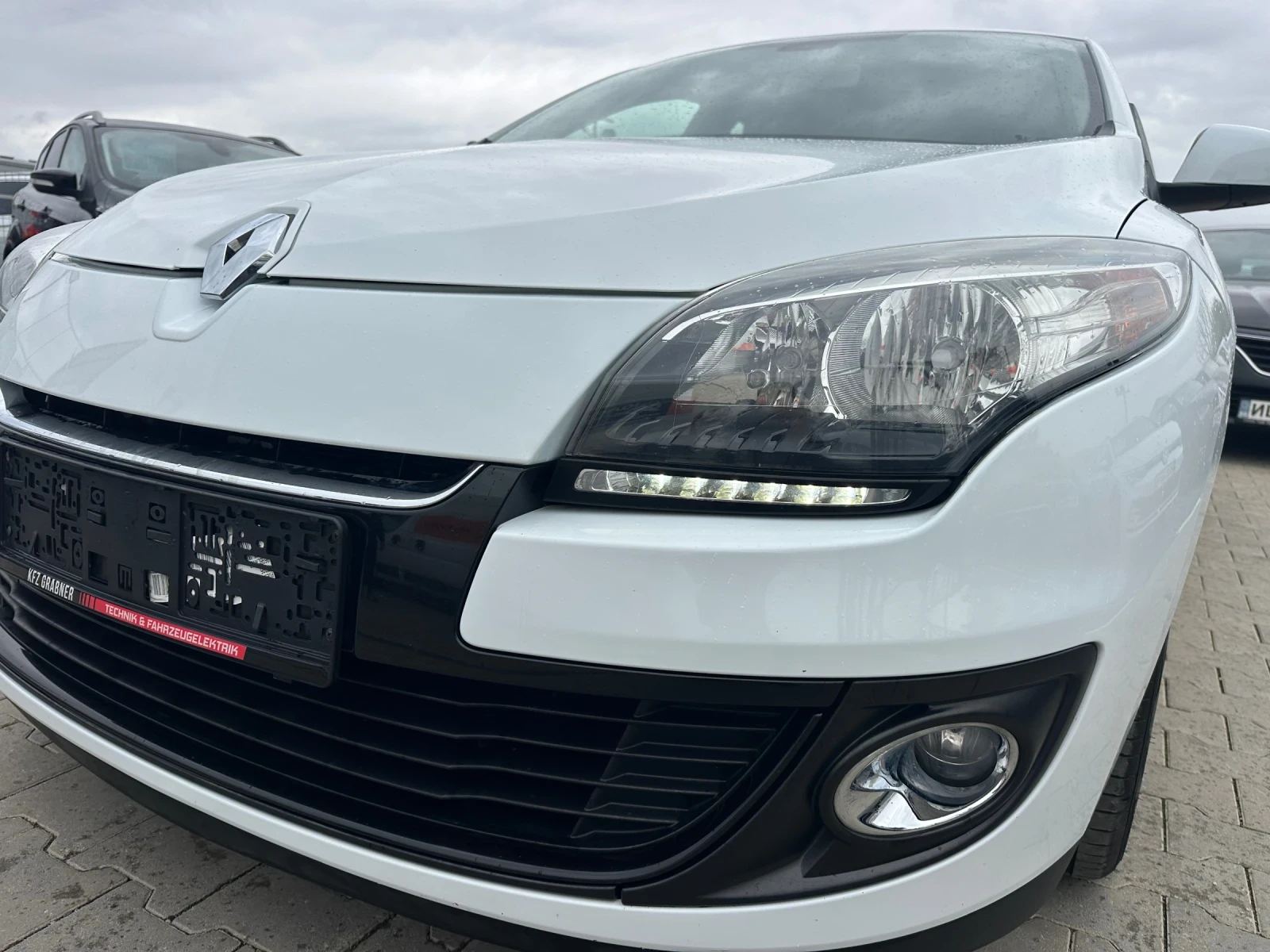 Renault Megane 1.3i Led ���������� 6 ��������  | Mobile.bg � ����������� 9