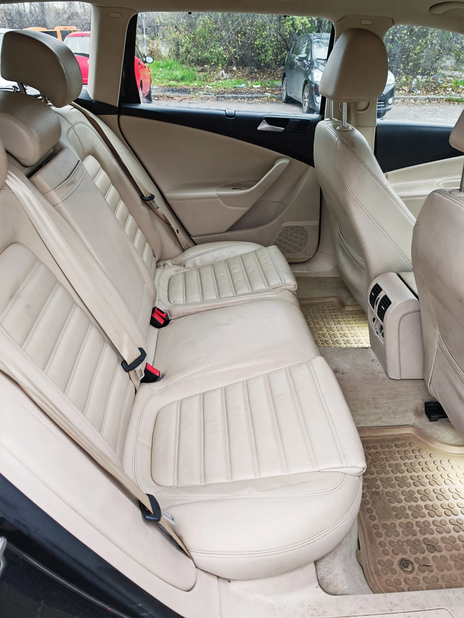 VW Passat, снимка 6 - Автомобили и джипове - 54035271