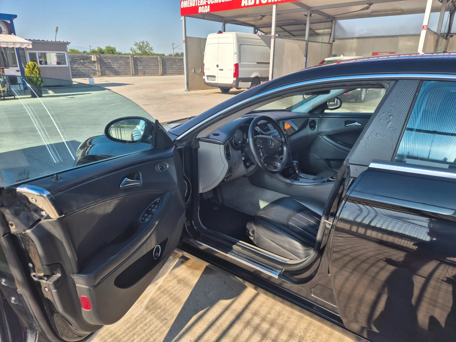 Mercedes-Benz CLS 320, снимка 2 - Автомобили и джипове - 54037442