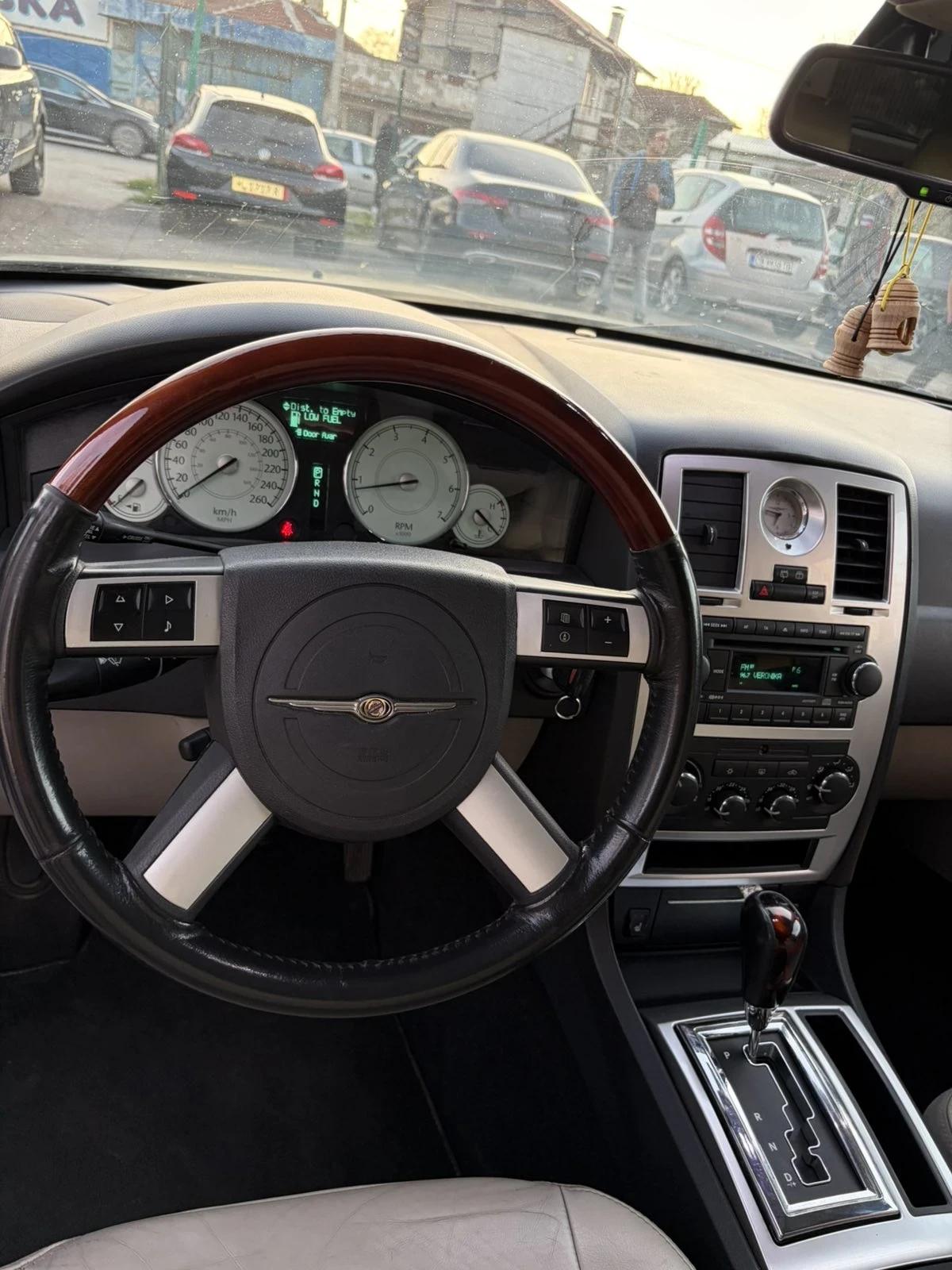 Chrysler 300c, снимка 11 - Автомобили и джипове - 54116244