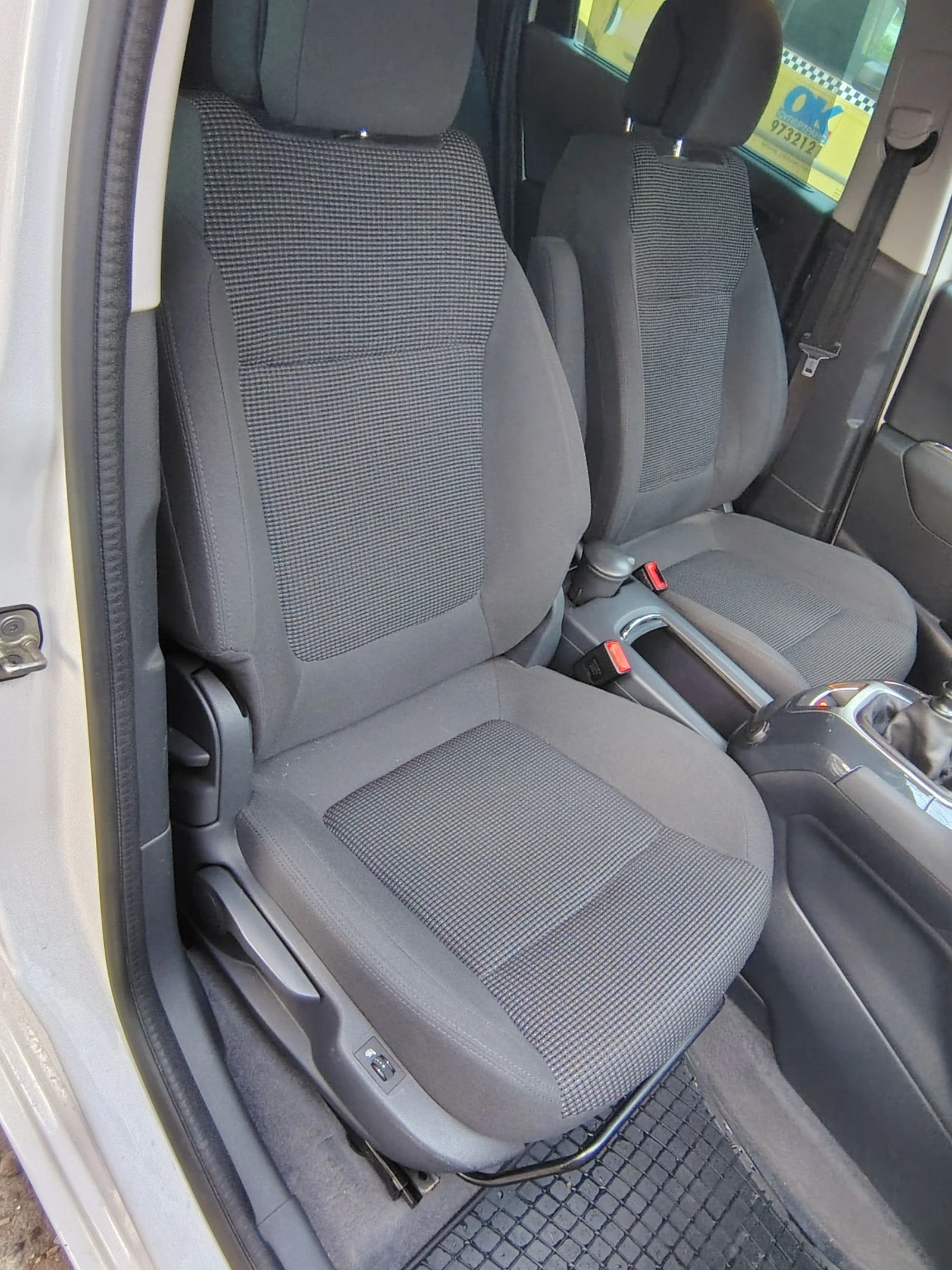 Peugeot 5008 1.6HDi 114к.с., снимка 9 - Автомобили и джипове - 54121468