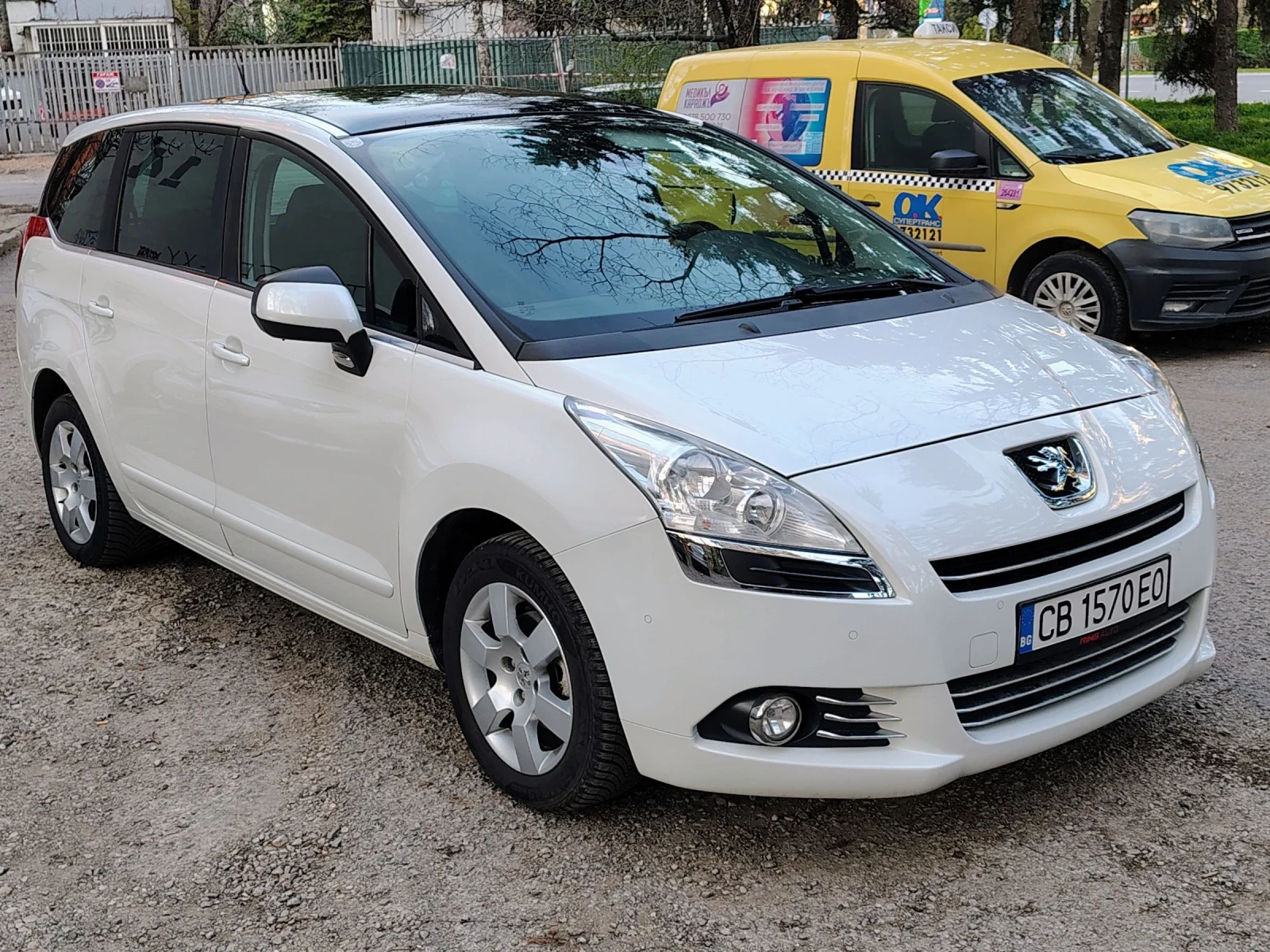 Peugeot 5008 1.6HDi 114к.с., снимка 3 - Автомобили и джипове - 54121468