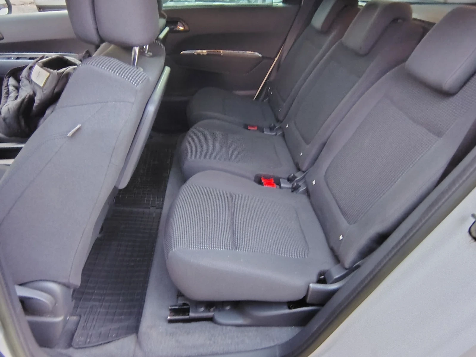 Peugeot 5008 1.6HDi 114к.с., снимка 7 - Автомобили и джипове - 54121468