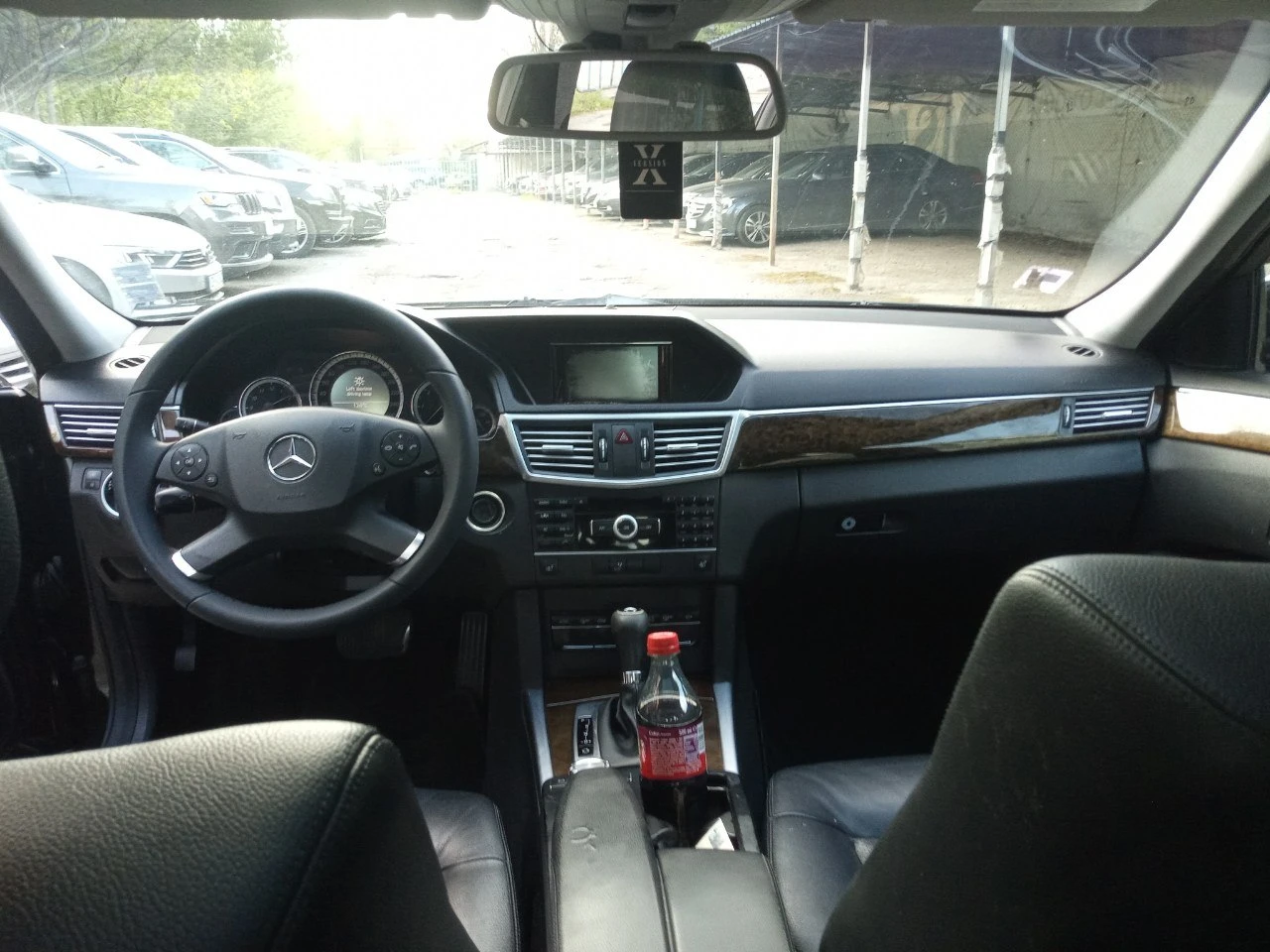 Mercedes-Benz E 200, снимка 8 - Автомобили и джипове - 54296520