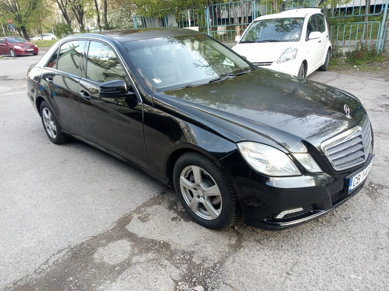 Mercedes-Benz E 200, снимка 4 - Автомобили и джипове - 54296520