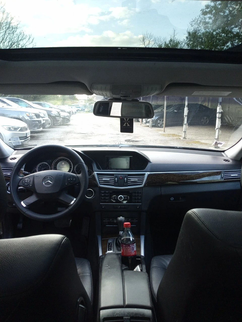 Mercedes-Benz E 200, снимка 9 - Автомобили и джипове - 54296520