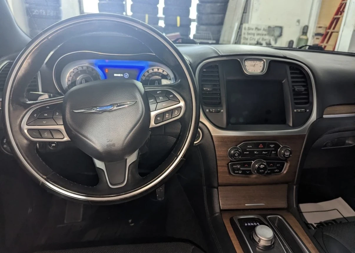 Chrysler 300c PLATINUM EDITION * 5.7 HEMI * ОБДУХВАНЕ * КАМЕРА *, снимка 5 - Автомобили и джипове - 54487115