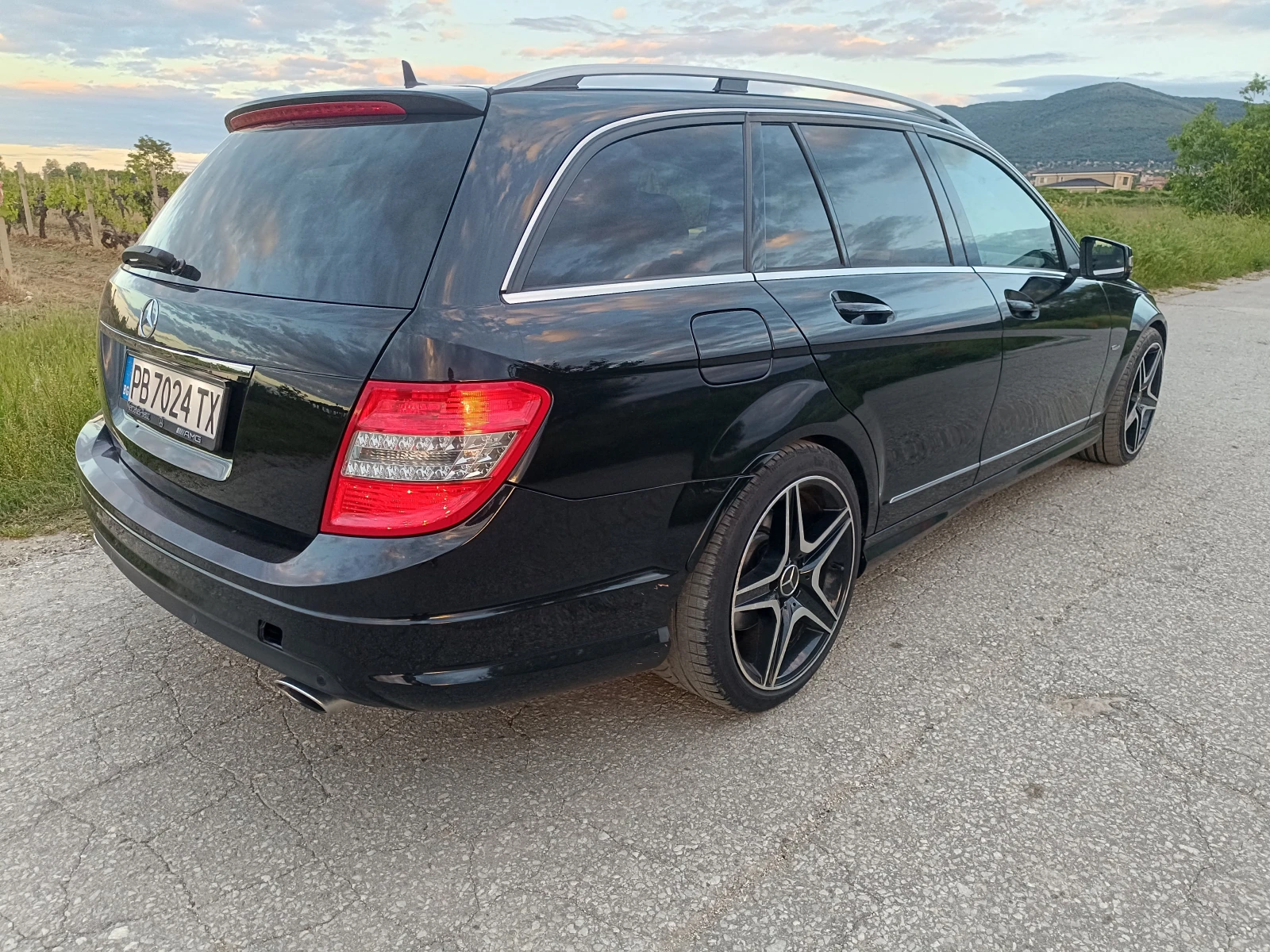 Mercedes-Benz C 350 AMG Avangard, снимка 10 - Автомобили и джипове - 54625253