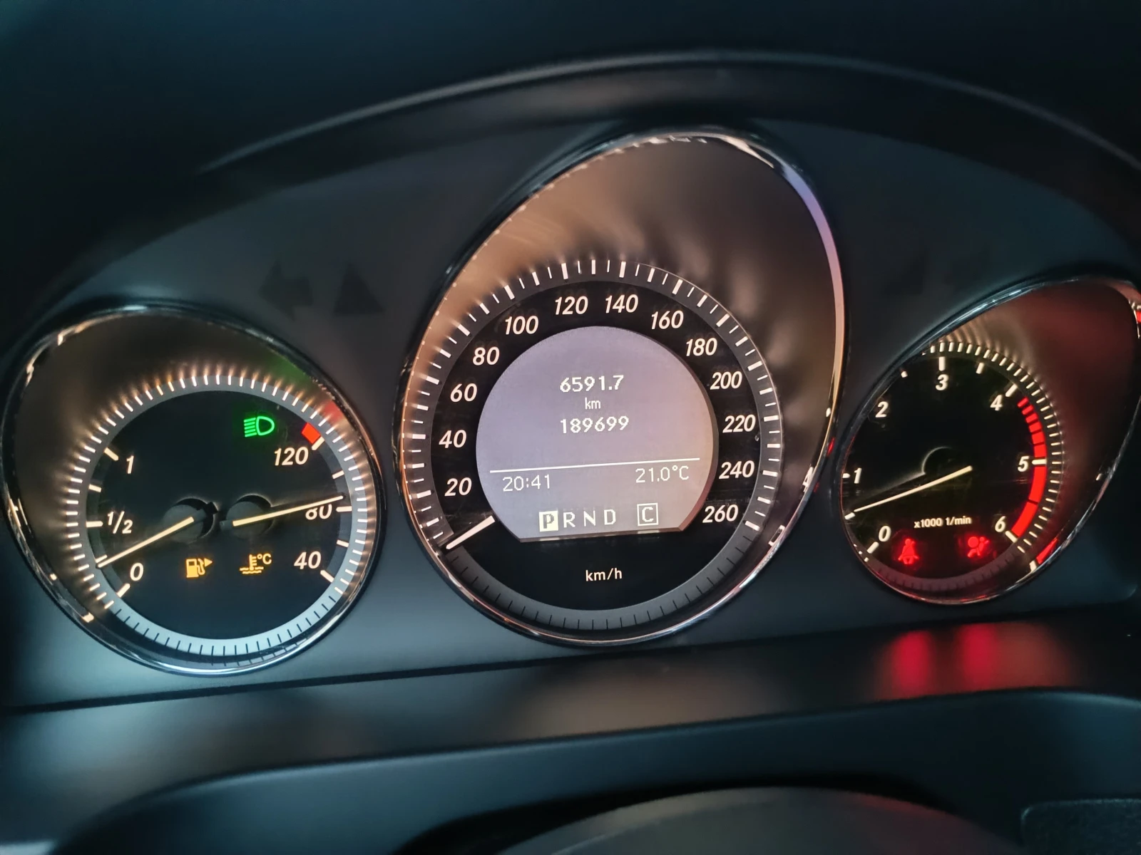Mercedes-Benz C 350 AMG Avangard, снимка 15 - Автомобили и джипове - 54625253