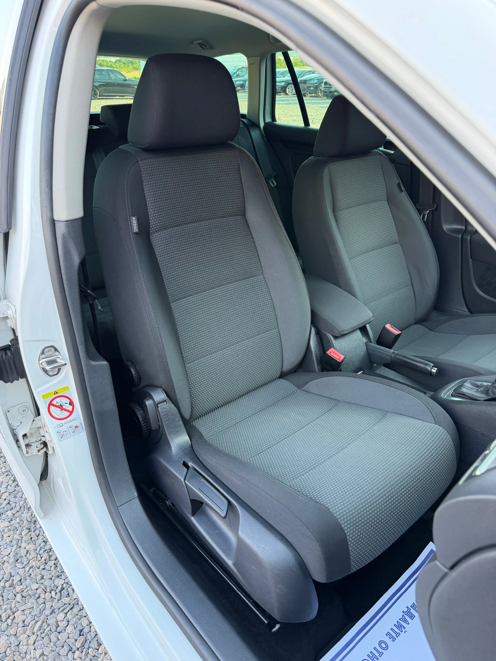 VW Golf 1.4TSi 122к.с * DSG* * Сервизна история* , снимка 14 - Автомобили и джипове - 55068261
