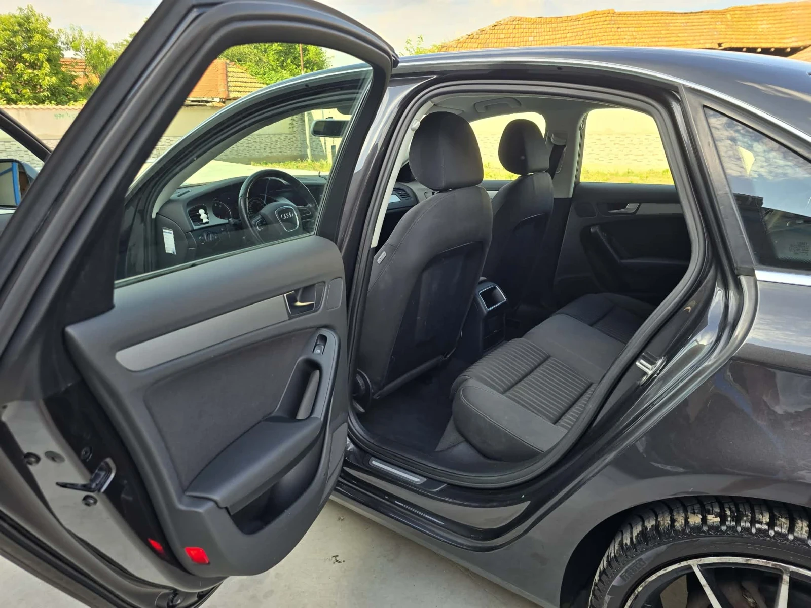 Audi A4 | Mobile.bg � ����������� 10