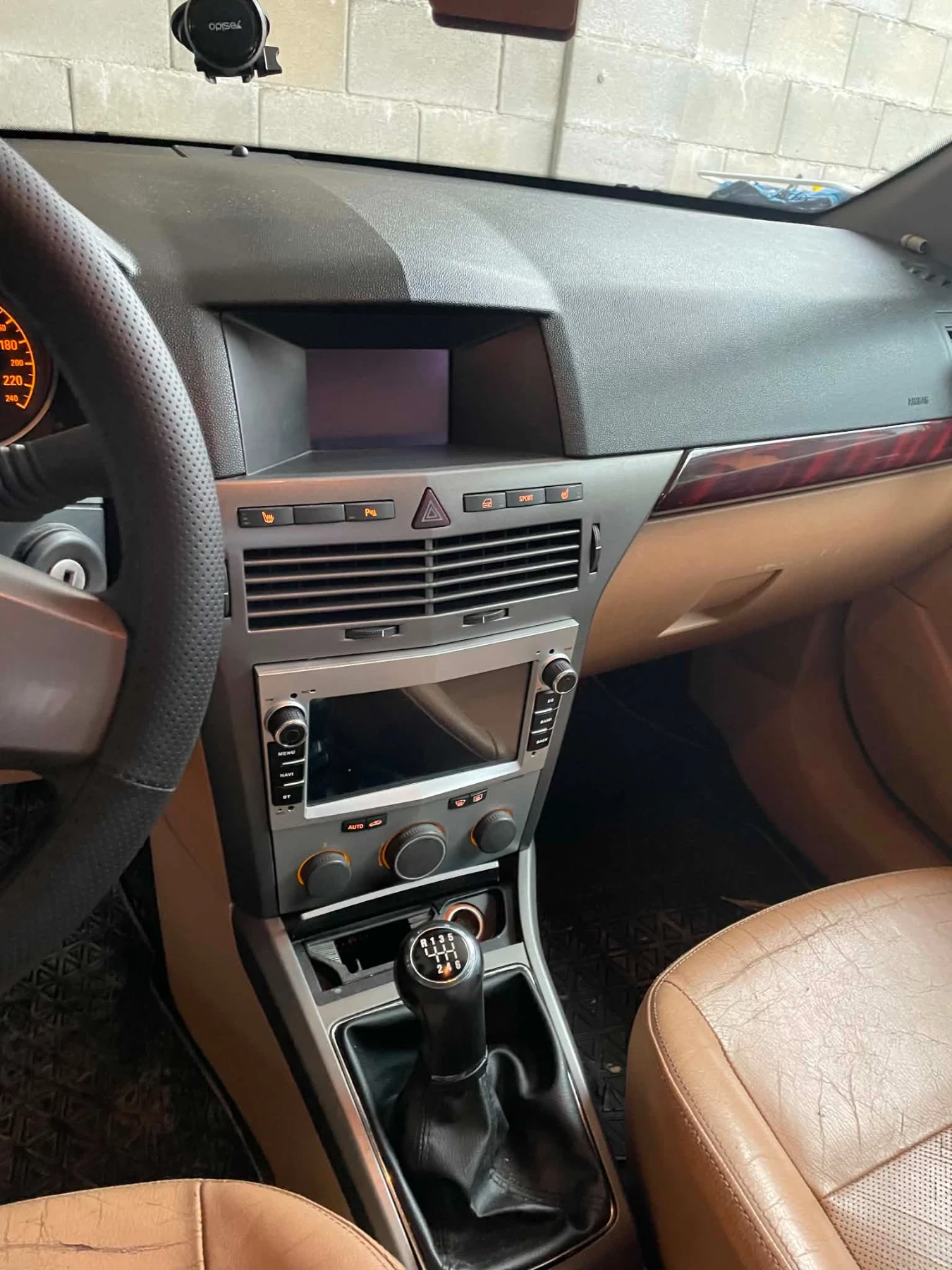 Opel Astra 1.9cdti 150hp, снимка 8 - Автомобили и джипове - 55354675