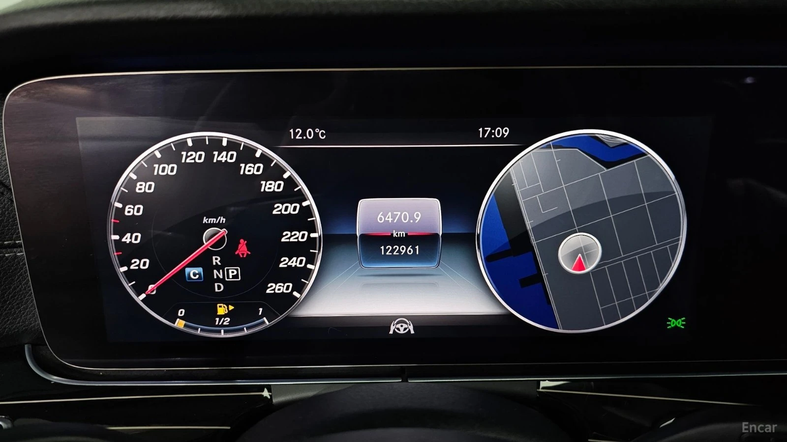 Mercedes-Benz E 400 4MATIC EXCLUSIVE* HUD* КОЖА* ОБДУХВ* АВТОКРЕДИТ, снимка 6 - Автомобили и джипове - 55664728