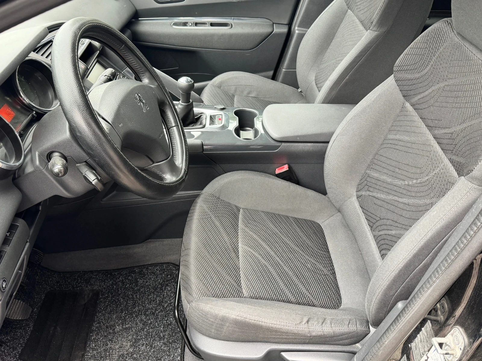 Peugeot 3008 1.6i ГАЗ, снимка 9 - Автомобили и джипове - 56234176