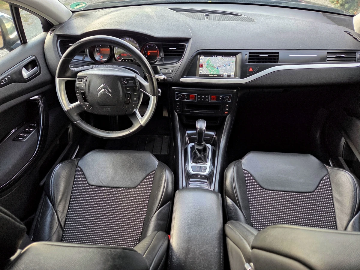 Citroen C5 CROSS TOURER 2.0HDI 180hp, снимка 9 - Автомобили и джипове - 56332924