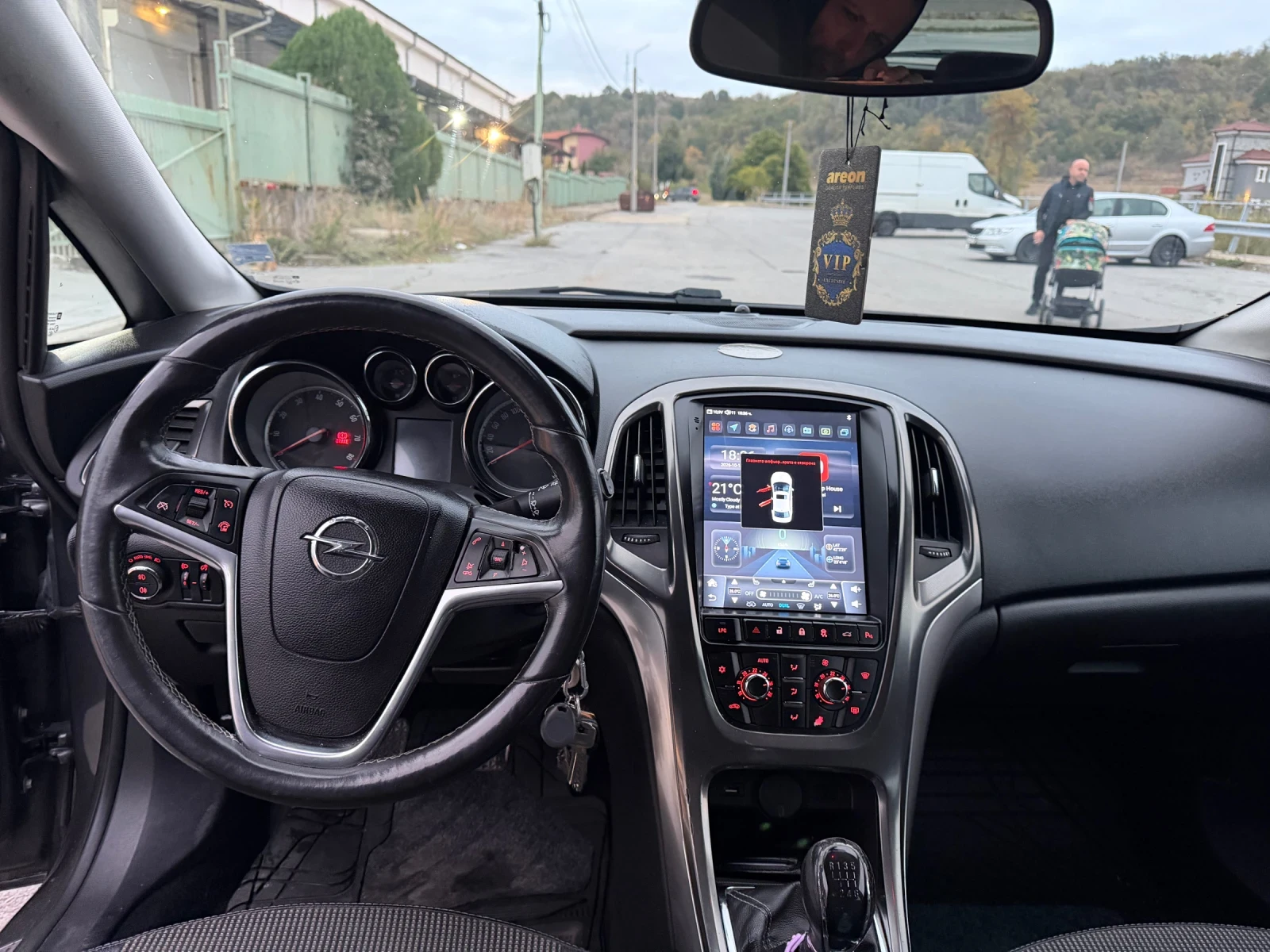 Opel Astra 1.4 turbo, снимка 6 - Автомобили и джипове - 56573055