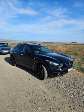     Infiniti QX70