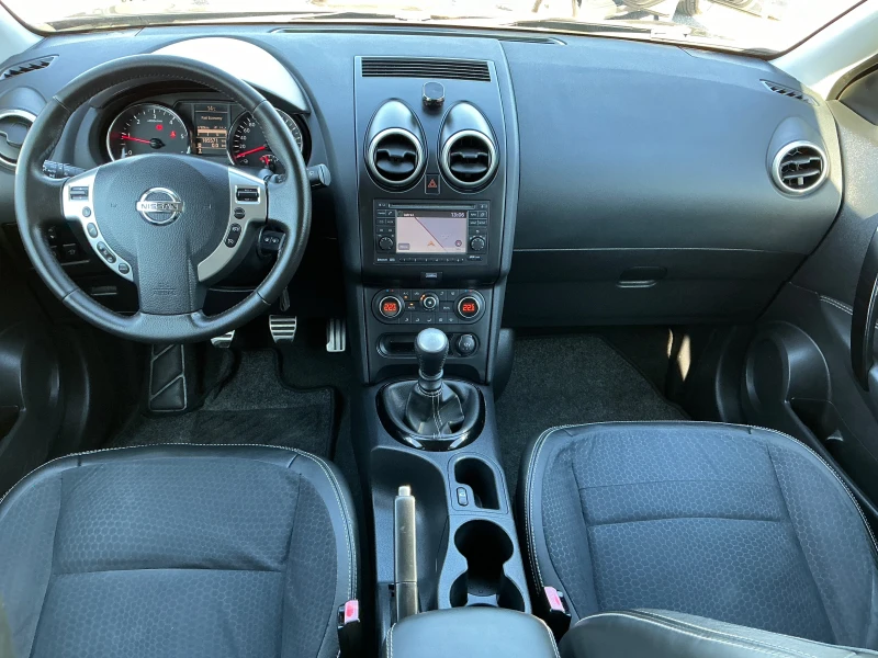 Nissan Qashqai 1.6DCI, снимка 17 - Автомобили и джипове - 47879463