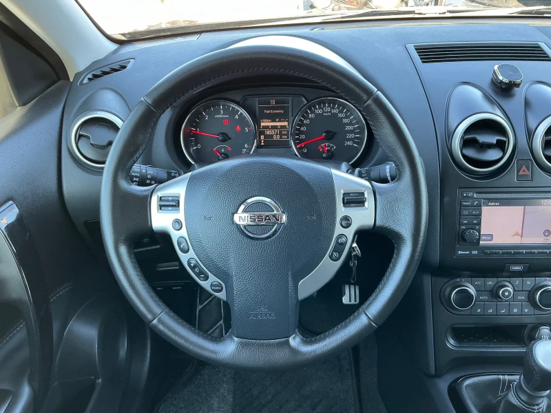 Nissan Qashqai 1.6DCI, снимка 16 - Автомобили и джипове - 47879463