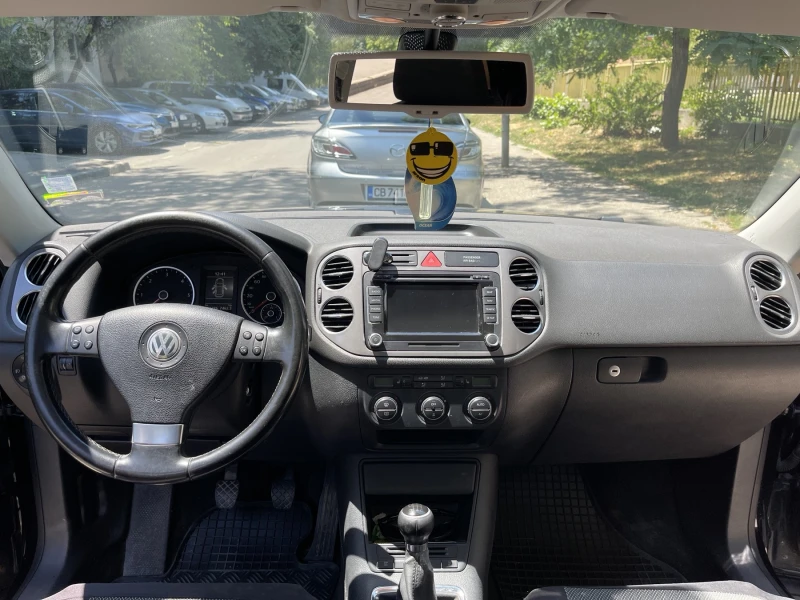 VW Tiguan R-Line 2.0 , снимка 5 - Автомобили и джипове - 52507920