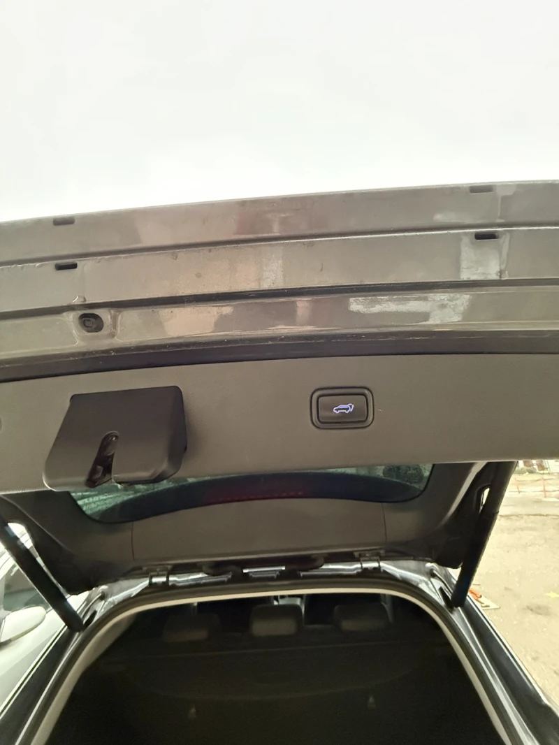 Hyundai Tucson, снимка 17 - Автомобили и джипове - 53065160