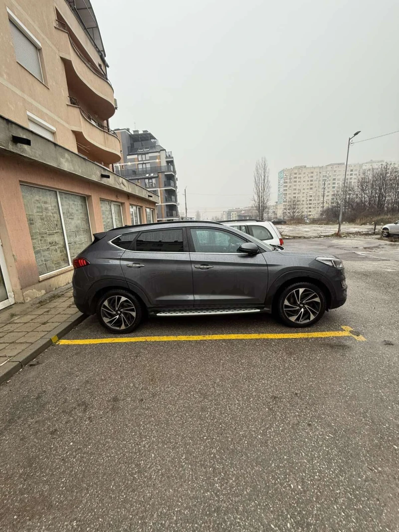 Hyundai Tucson, снимка 5 - Автомобили и джипове - 53065160