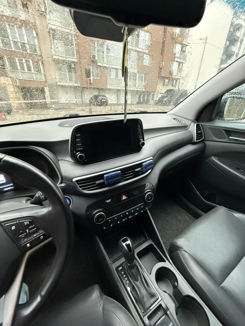 Hyundai Tucson, снимка 9 - Автомобили и джипове - 53065160