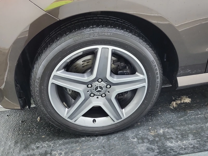 Mercedes-Benz GLE 400 AMG-Line * Без инциденти * CARFAX * , снимка 13 - Автомобили и джипове - 53494128