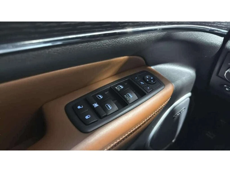 Jeep Grand cherokee * SUMMIT | CLEAN CARFAX | DIESEL * CARFAX * ЦЕНА Д, снимка 13 - Автомобили и джипове - 53529183