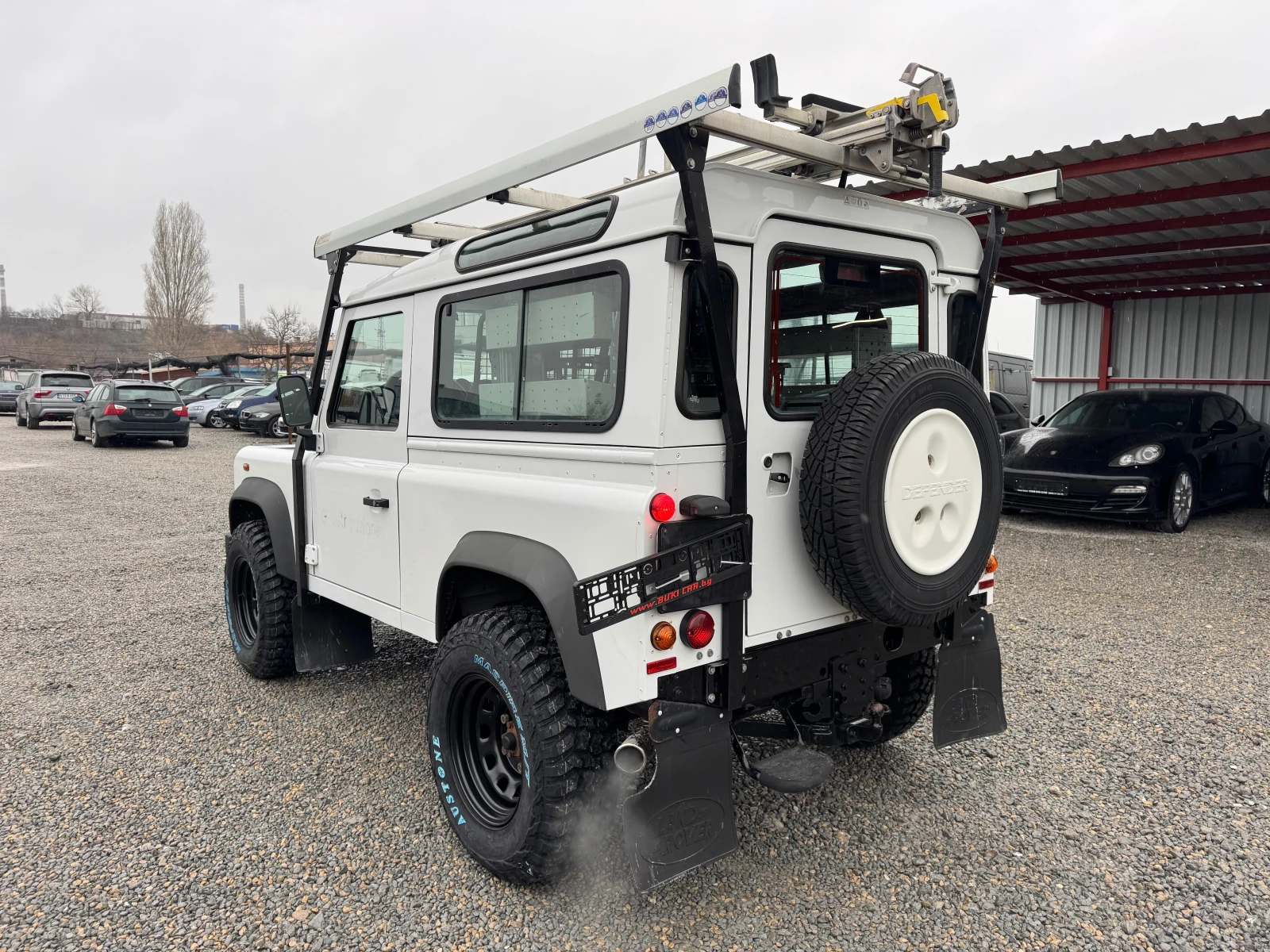 Land Rover Defender  - изображение 4