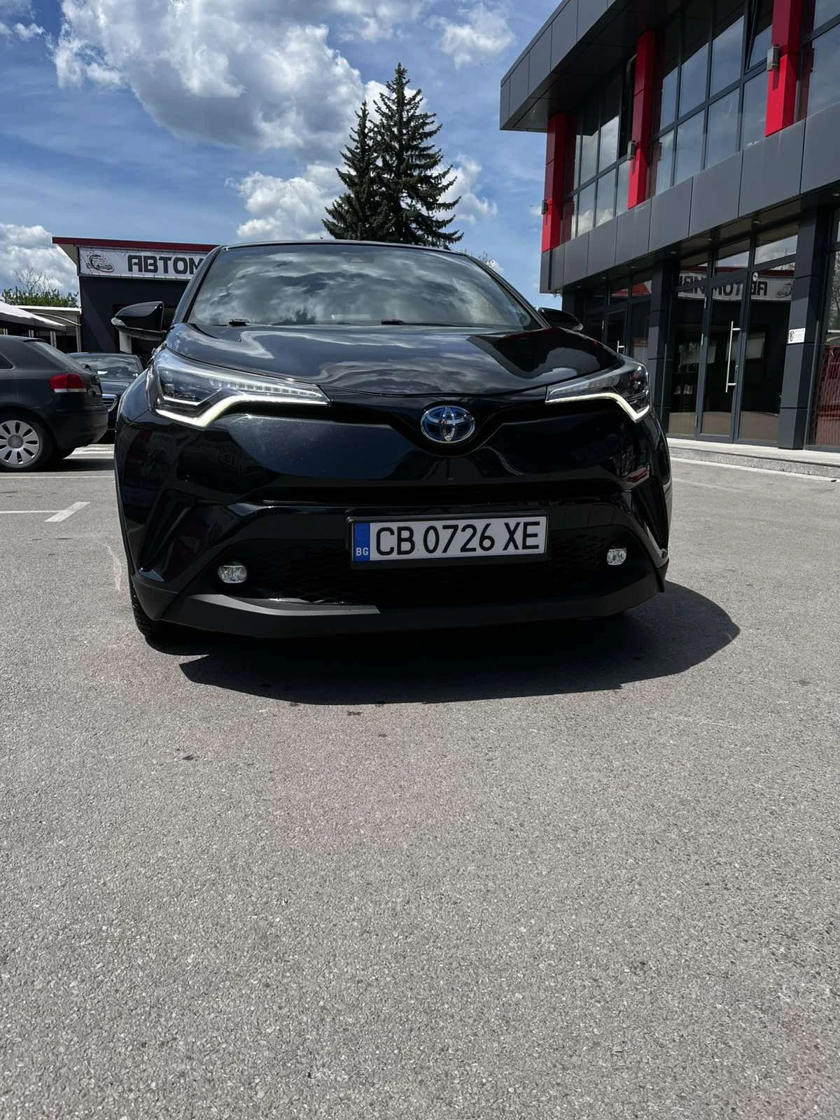 Toyota C-HR 1.8iHYBRID KEYLESSGO EXECUTIVE FULL EURO6 JBL LED - изображение 2