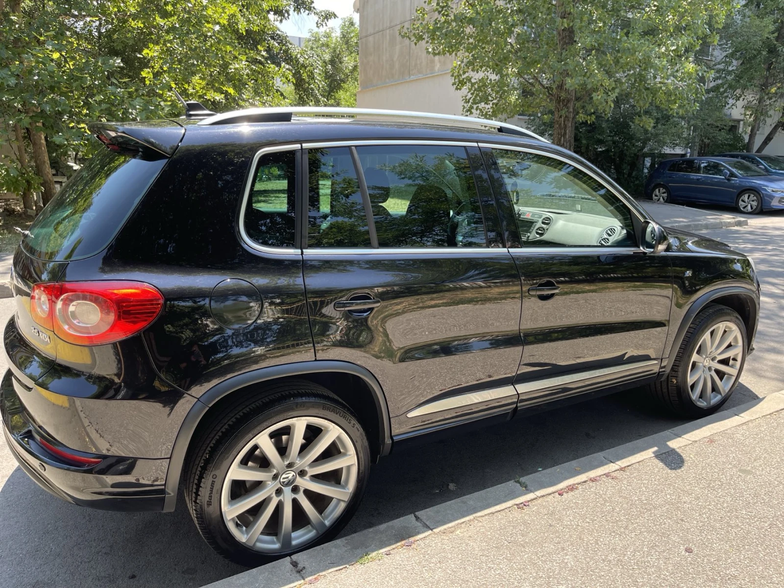 VW Tiguan R-Line 2.0  - изображение 4