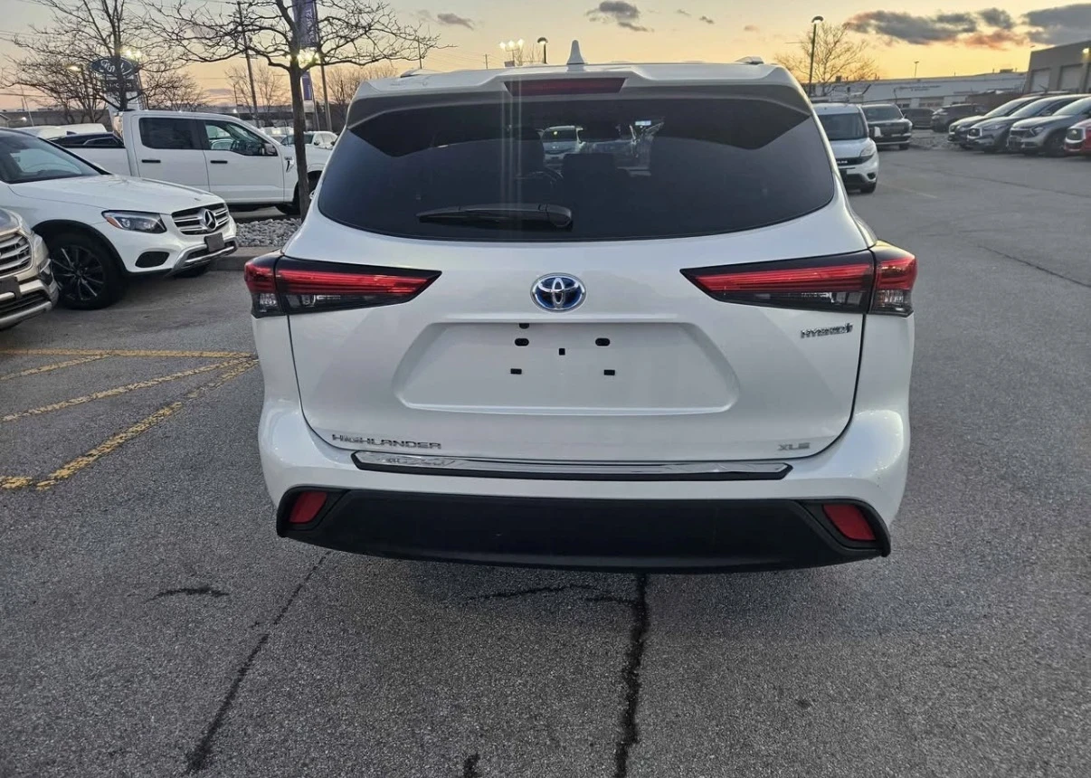 Toyota Highlander Hybrid * 7 Места * Един Собственик * Без Инциденти, снимка 5 - Автомобили и джипове - 53867215